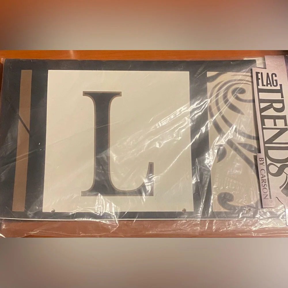 Magnetic Mailbox Cover Initial L
